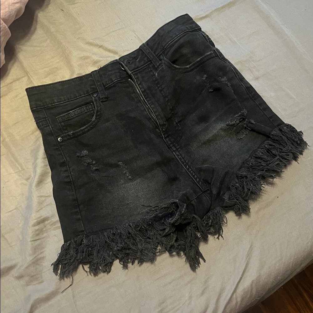 No Boundaries Black Frayed Jean Shorts